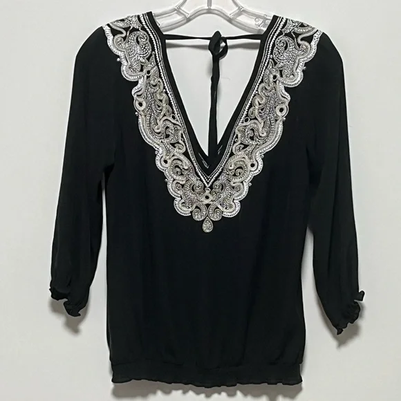 WHITE HOUSE BLACK MARKET SILK sparkling EMBROIDERED Sheer and lightweight BLOUSE - Picture 4 of 8